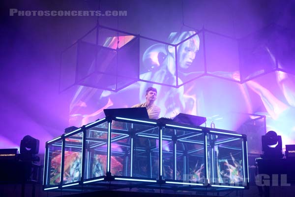 FLUME - 2016-06-24 - PARIS - Hippodrome de Longchamp - Paris - 